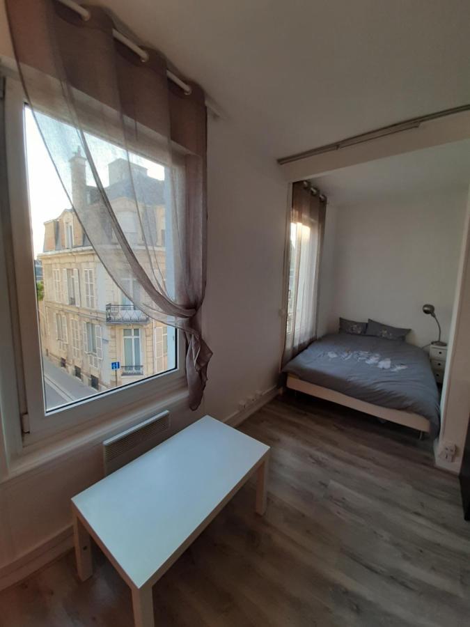 Suite Chabaud 17 - Plein Centre Ville - 2 Pers Reims Exterior foto